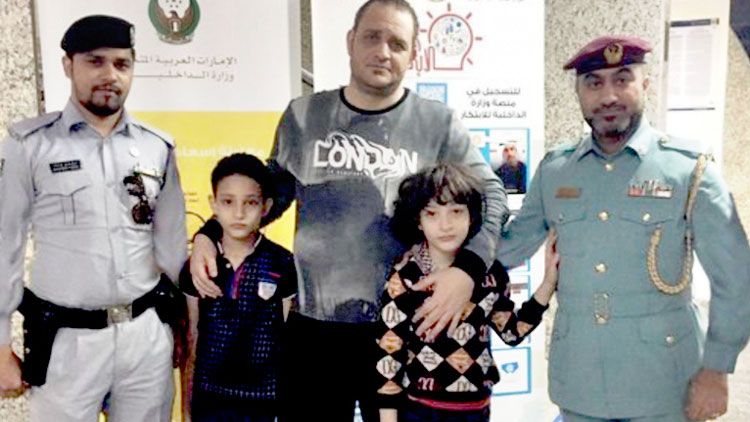 കാണാതായ ബാലനെ അജ്​മാൻ പൊലീസ്​ കുടുംബത്തിന്​ തിരികെയേൽപിച്ചു