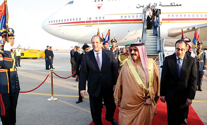 അറബ്​-യൂറോപ്പ്യൻ സമ്മേളനത്തിൽ  പ​െങ്കടുക്കാൻ ഹമദ്​ രാജാവ്​ ഇൗജിപ്​തിൽ