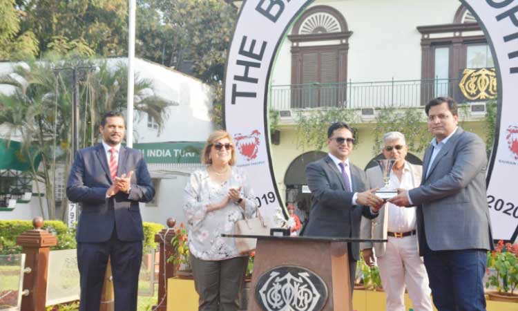 മും​ബൈ​യി​ല്‍ ന​ട​ന്ന കു​തി​ര​പ്പ​ന്ത​യ​ത്തി​ല്‍ ബ​ഹ്റൈ​ന്‍ കോ​ണ്‍സ​ല്‍ ജ​ന​റ​ല്‍ പ​ങ്കെ​ടു​ത്തു