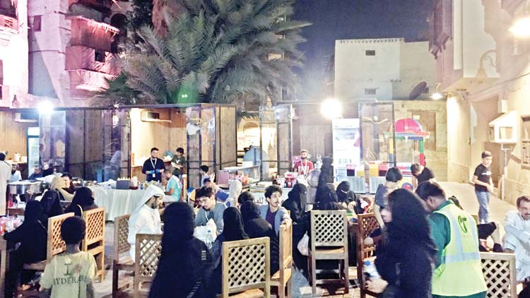 ജിദ്ദ പുരാതന നഗരിയിൽ പൈതൃകങ്ങളുടെ ആഘോഷരാത്രികൾ