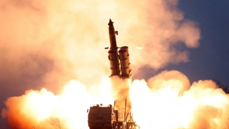 ബാ​ലി​സ്​​റ്റി​ക്​ മി​സൈ​ൽ പ​രീ​ക്ഷി​ക്കു​ം; ജ​പ്പാ​ന്​ ഉ​ത്ത​ര​കൊ​റി​യയുടെ മു​ന്ന​റി​യി​പ്പ്