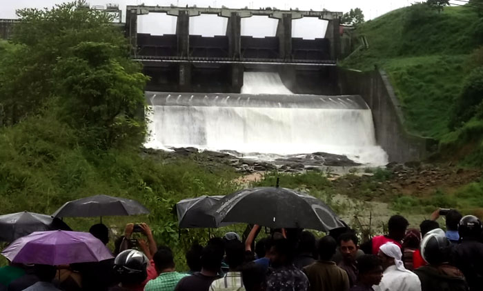 ബാണാസുര ഡാം തുറന്നു; തീരത്ത് ജാഗ്രത