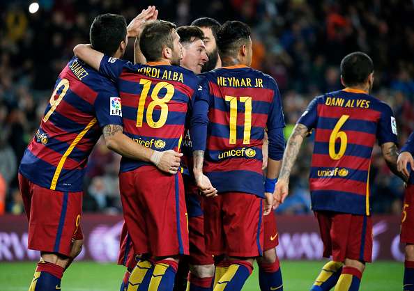 അരഡസന്‍ ബാഴ്സ