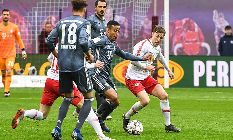 ബ​യേ​ണി​ന്​ സ​മ​നി​ല; ബുണ്ടസ്​ ലിഗ കി​രീ​ട​ത്തി​ന്​ കാ​ത്തി​രി​പ്പ്​