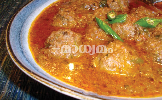 beef ball curry food