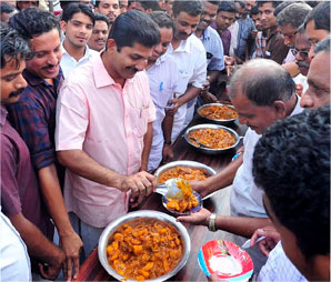 ഇറച്ചിപ്പൂരങ്ങളും മാറുന്ന രാഷ്ട്രീയവും