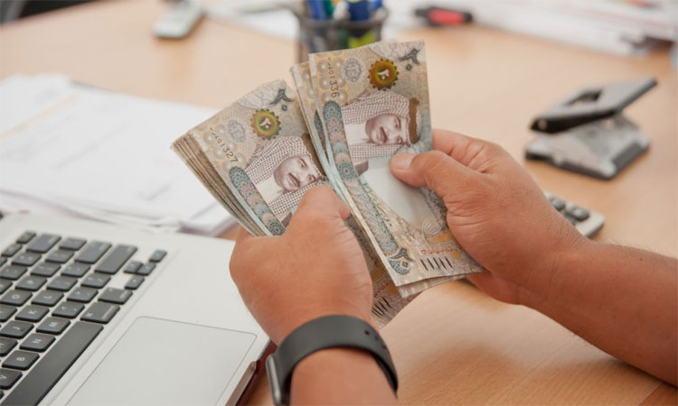 സാമൂഹിക പ്രവർത്തകർ ഒറ്റക്കെട്ടായപ്പോൾ വട്ടിപ്പലിശക്കാർ മാളങ്ങളിലേക്ക്