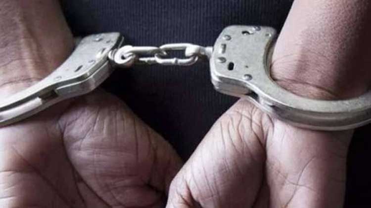 ക​ള്ള​പ്പ​ണം വെ​ളു​പ്പി​ക്ക​ല്‍:  പ്ര​തി​ക്ക് അ​ഞ്ചു വ​ര്‍ഷം ത​ട​വും ല​ക്ഷം ദീ​നാ​ര്‍ പി​ഴ​യും