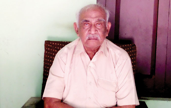 വടക്കേക്കാടിന്‍െറ ആദ്യ ഉപനായകന്‍