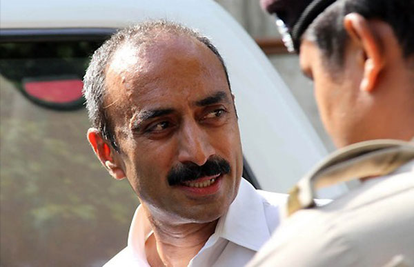 ഭട്ടിന്‍െറ പിരിച്ചുവിടല്‍ ധീരതക്കുള്ള അവാര്‍ഡ്‌: സസ്പെന്‍ഷനിലുള്ള ഐ.പി.എസുകാരന്‍