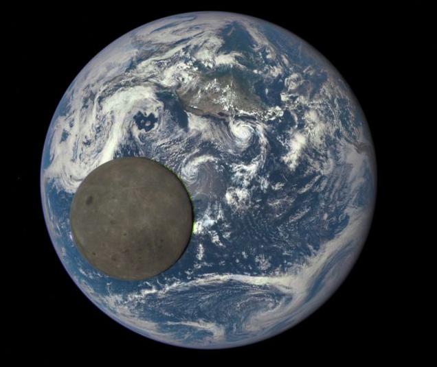 കറുത്ത ചന്ദ്രനെ ഒപ്പിയെടുത്ത് നാസയുടെ കാമറക്കണ്ണുകള്‍