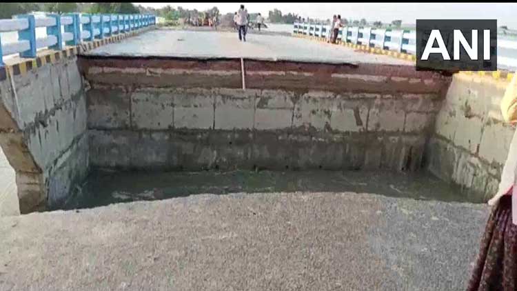 എട്ടുവർഷംകൊണ്ട്​ നിർമിച്ച പാലം ഉദ്​ഘാടനം ചെയ്​ത്​ 29ാം ദിവസം തകർന്നു