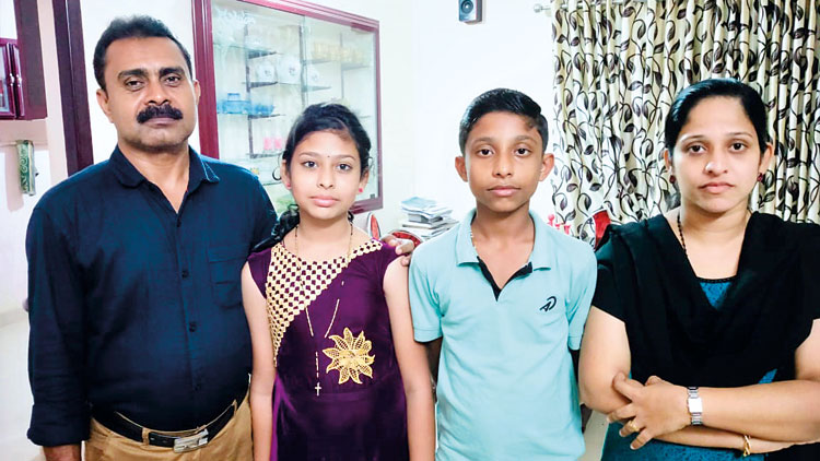 ഒ​രു ചെ​ക്ക് മ​തി ജീ​വി​തം ബ്ലാങ്കാവാൻ