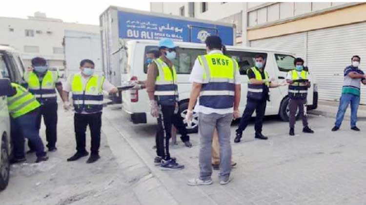 ദു​രി​താ​ശ്വാ​സ രം​ഗ​ത്ത്​ 40 ദി​വ​സം പി​ന്നി​ട്ട്​ ബി.​കെ.​എ​സ്.​എ​ഫ്​ ഹെ​ൽ​പ്​​ലൈ​ൻ