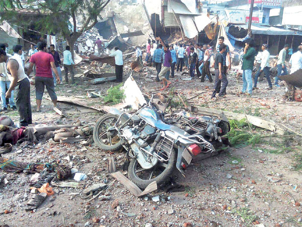 മധ്യപ്രദേശില്‍ ഗ്യാസ് സിലിണ്ടര്‍ പൊട്ടിത്തെറിച്ച് 90 മരണം