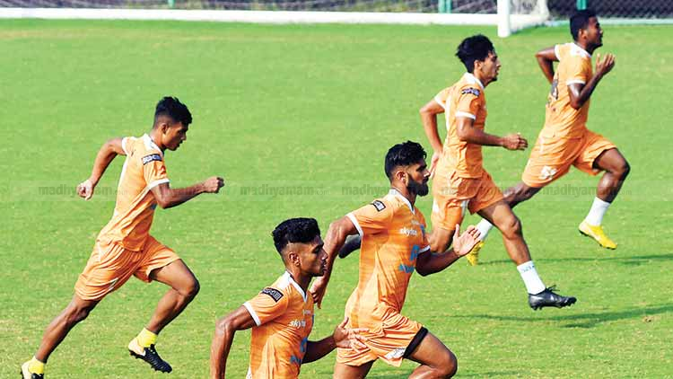 ഐ.​എ​സ്.​എ​ൽ: നാ​ലാം അ​ങ്ക​ത്തി​ൽ കേ​ര​ള ബ്ലാ​സ്​​റ്റേ​ഴ്​​സ് ഇ​ന്ന് ഒ​ഡി​ഷ എ​ഫ്.​സി​ക്കെ​തി​രെ