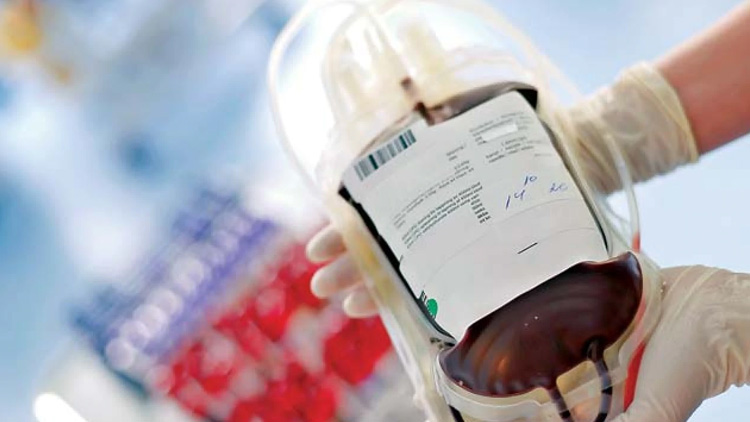 ര​ക്ത​ത്തി​നും ക​ടു​ത്ത​ക്ഷാ​മം; കോ​വി​ഡ് കാ​ല​ത്ത് ക്യാ​മ്പു​ക​ൾ​ക്ക് പ​രി​മി​തി