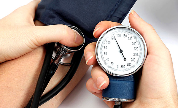 രക്തസമ്മര്‍ദം നിയന്ത്രിക്കാം