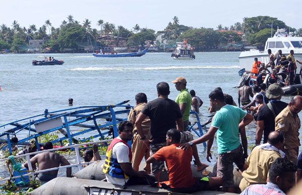 നിരീക്ഷണ സംവിധാനങ്ങള്‍ നോക്കുകുത്തി; ചട്ടങ്ങള്‍ക്ക് പുല്ലുവില