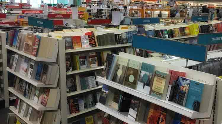 സമയപരിധി ലംഘനം: ഖത്തറിലെ ജരീർ ബുക്​സ്​റ്റോർ​ പൂട്ടി