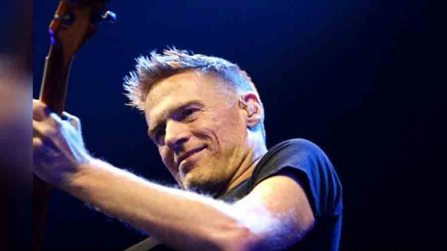 ചൈനക്കെതിരെ​ വംശീയ പോസ്​റ്റ്​; ബ്രയാൻ ആഡംസ്​ മാപ്പു പറഞ്ഞു