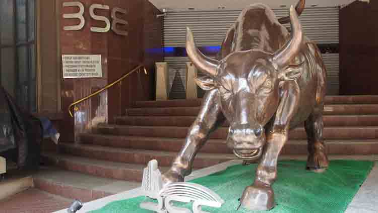 നിഫ്റ്റി 10,000 കടന്നു; സെൻസെക്സ് 400 പോയൻറ് നേട്ടത്തിൽ നിഫ്റ്റി 10,000 കടന്നു; സെൻസെക്സ് 400 പോയൻറ് നേട്ടത്തിൽ