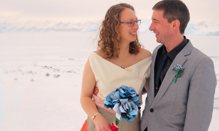 btriteesh-couples married in antarctica