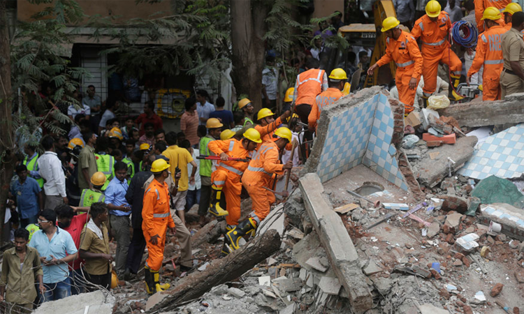 buildig-collapsed-at-munbai