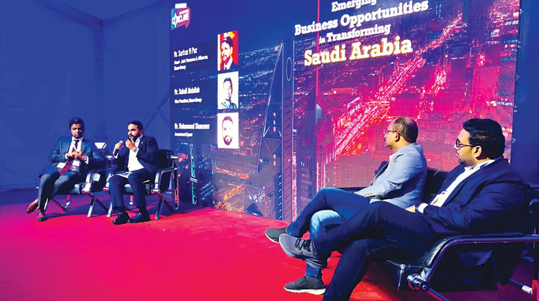 പ്ര​തീ​ക്ഷ​യു​ടെ ക​രു​ത്തു​പ​ക​ർ​ന്ന്​ അ​ഹ്​​ല​ൻ കേ​ര​ള ബി​സി​​ന​സ്​ കോ​ൺ​ക്ലേ​വ്​