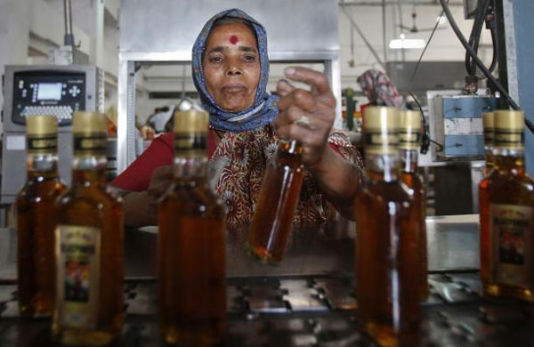 തമിഴ്നാട് ബന്ദ് ജനജീവിതത്തെ ബാധിച്ചില്ല