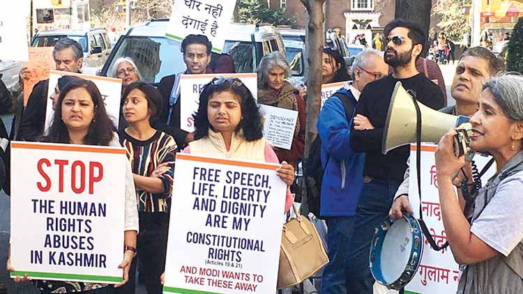 മ​ത​നി​ര​പേ​ക്ഷ ഇ​ന്ത്യ​യു​ടെ അ​വ​സാ​ന പ്ര​തി​രോ​ധം