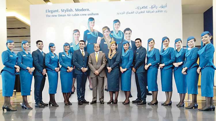 ഒ​മാ​ൻ എ​യ​ർ കാ​ബി​ൻ ക്രൂ​വി​ന്​  ഇ​നി പു​തി​യ യൂ​നി​ഫോം