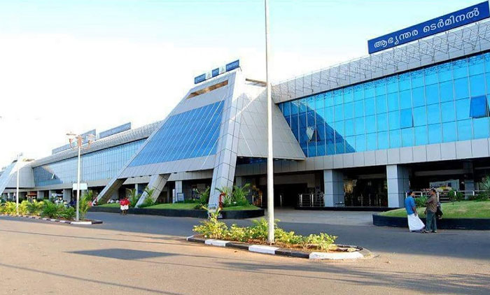 അടുത്ത ഘട്ടത്തിൽ കരിപ്പൂരും  സ്വകാര്യവത്​കരിക്കും