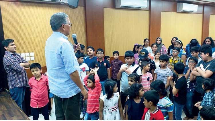 ശ​ല​ഭോ​ത്സ​വം ശ്ര​ദ്ധേ​യ​മാ​യി