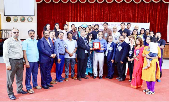 കാൻസർ കെയർ ഗ്രൂപ്​ വാർഷികാഘോഷ  പരിപാടിയിൽ ഡോ. വി.പി. ഗംഗാധരൻ പ​െങ്കടുത്തു