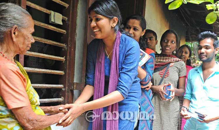 ഫെലിഷക്ക് വോട്ടുതേടി സഹപാഠികള്‍