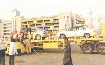 കാപ്പിറ്റല്‍ ഗവര്‍ണറേറ്റിൽ പരിശോധന: 32 വാഹനങ്ങള്‍ കണ്ടുകെട്ടി