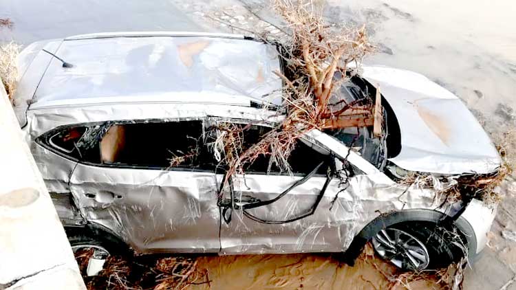 നാട്ടിലേക്ക്​ വിമാനമില്ല; ബിജീഷിനും സുജിത്തിനും ഒമാനിൽ അന്ത്യനിദ്രയൊരുങ്ങുന്നു