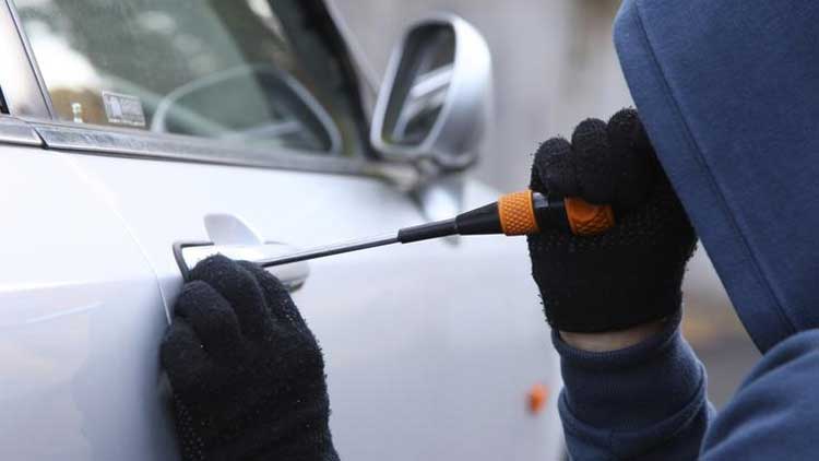 11 അം​ഗ വാ​ഹ​ന​മോ​ഷ​ണ സം​ഘം പി​ടി​യി​ൽ