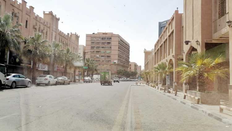 അ​പ്ര​തീ​ക്ഷി​ത​മാ​യി​രു​ന്നെ​ങ്കി​ലും ക​ർ​ഫ്യൂ​വി​ൽ അ​ച്ച​ട​ക്കം​പാ​ലി​ച്ച്​ ജ​നം