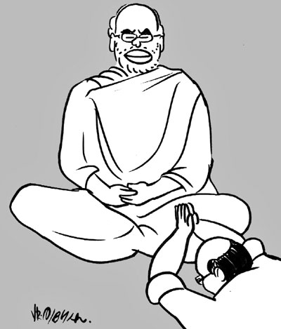 മഞ്ഞയില്‍ കാവിമുക്കുമ്പോള്‍