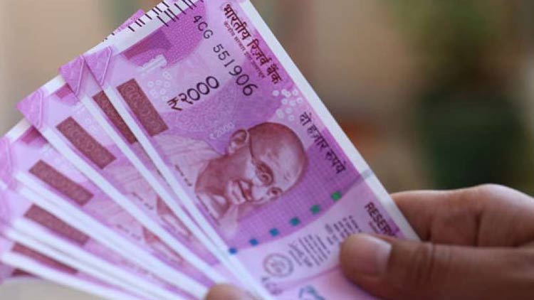 കേന്ദ്ര സർക്കാർ ജീവനക്കാരുടെ ക്ഷാമബത്ത നാല് ശതമാനം കൂട്ടി