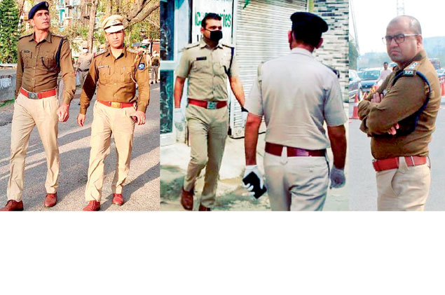 കാ​ക്കി​ക്കു​പ്പാ​യ​ത്തി​ൽ താ​ര​ങ്ങ​ൾ ക​ർ​മ​നി​ര​ത​രാ​ണ്​