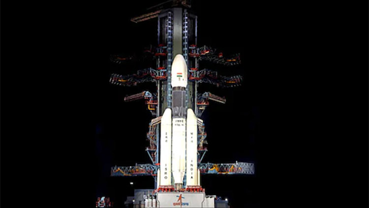 chandrayan-2 15-7-19.jpg