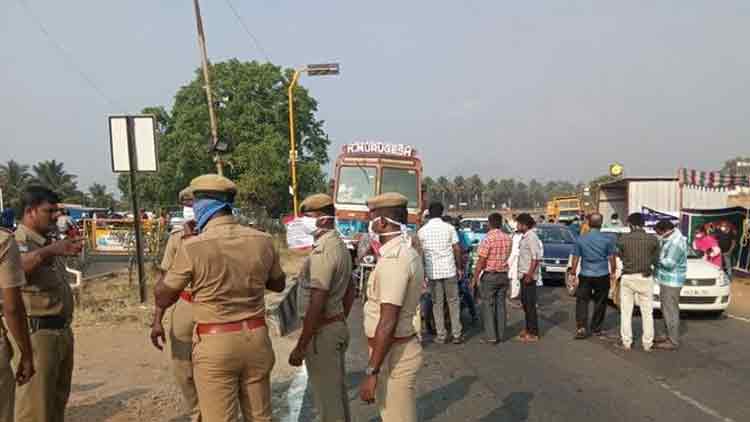 ആദ്യദിനം തിരിച്ചെത്തിയത്​ ആയിരത്തോളം മലയാളികൾ