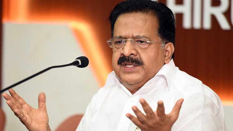 ലൈഫ് പദ്ധതി തട്ടിപ്പ്; വീടുകൾ പണിതത് സർക്കാറല്ല -ചെന്നിത്തല ലൈഫ് പദ്ധതി തട്ടിപ്പ്; വീടുകൾ പണിതത് സർക്കാറല്ല -ചെന്നിത്തല