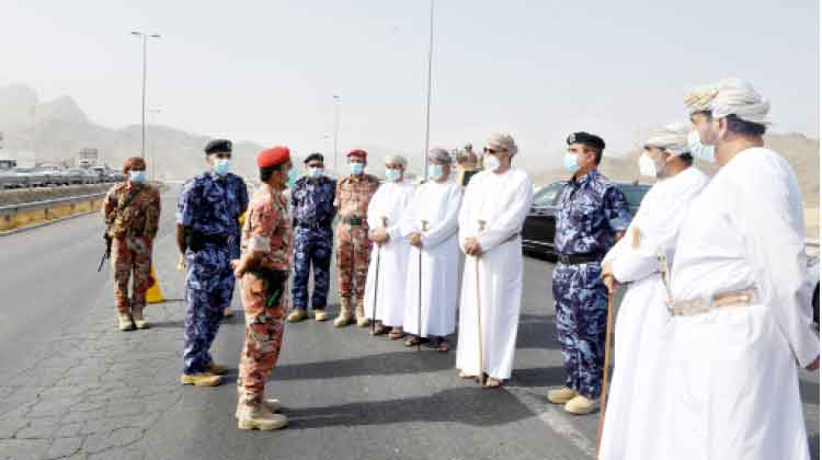 ആ​ഭ്യ​ന്ത​ര മ​ന്ത്രി ചെ​ക്ക്​​പോ​യി​ൻ​റു​ക​ൾ സ​ന്ദ​ർ​ശി​ച്ചു