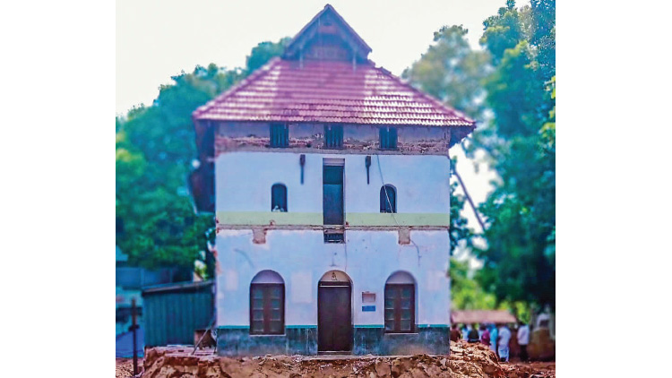 ചേരമാൻ മസ്ജിദ് പുനരുദ്ധാരണത്തിന്​ തുടക്കം