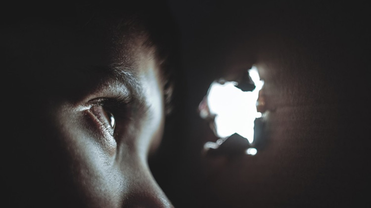 child-hide-31-05-2020