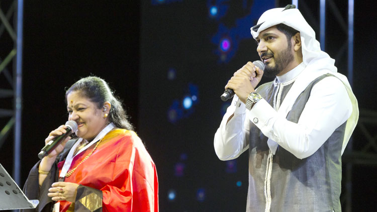 ‘തോം... ​തോം... തോം...’ ചിത്രക്കൊപ്പം അനുപല്ലവിയുമായി അറബ് ഗായകൻ-VIRAL VIDEO